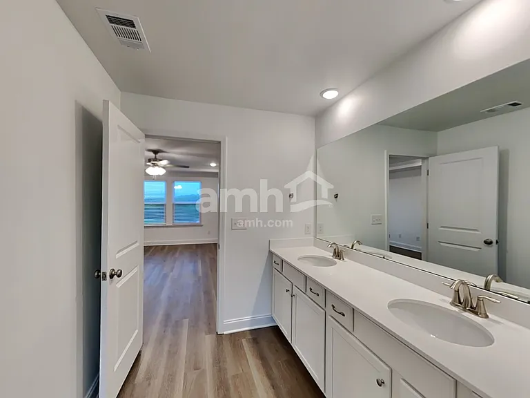 201 Gershon Way — Photo 14