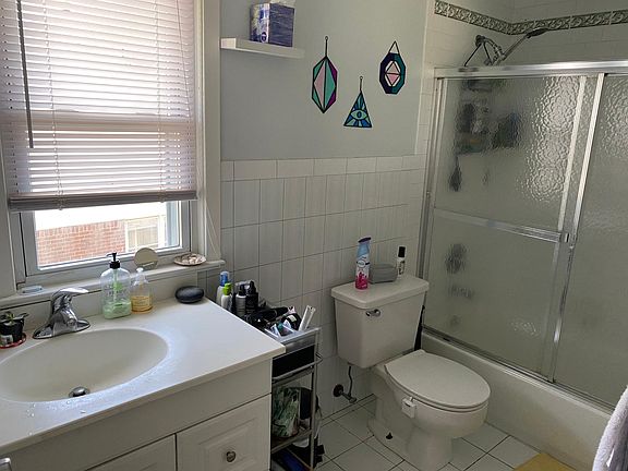 4th image of 7 Chestnut St Floor 2
