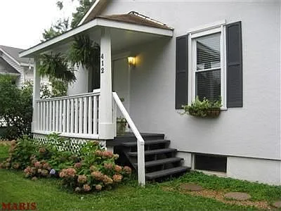 412 Lee Ave photo 1