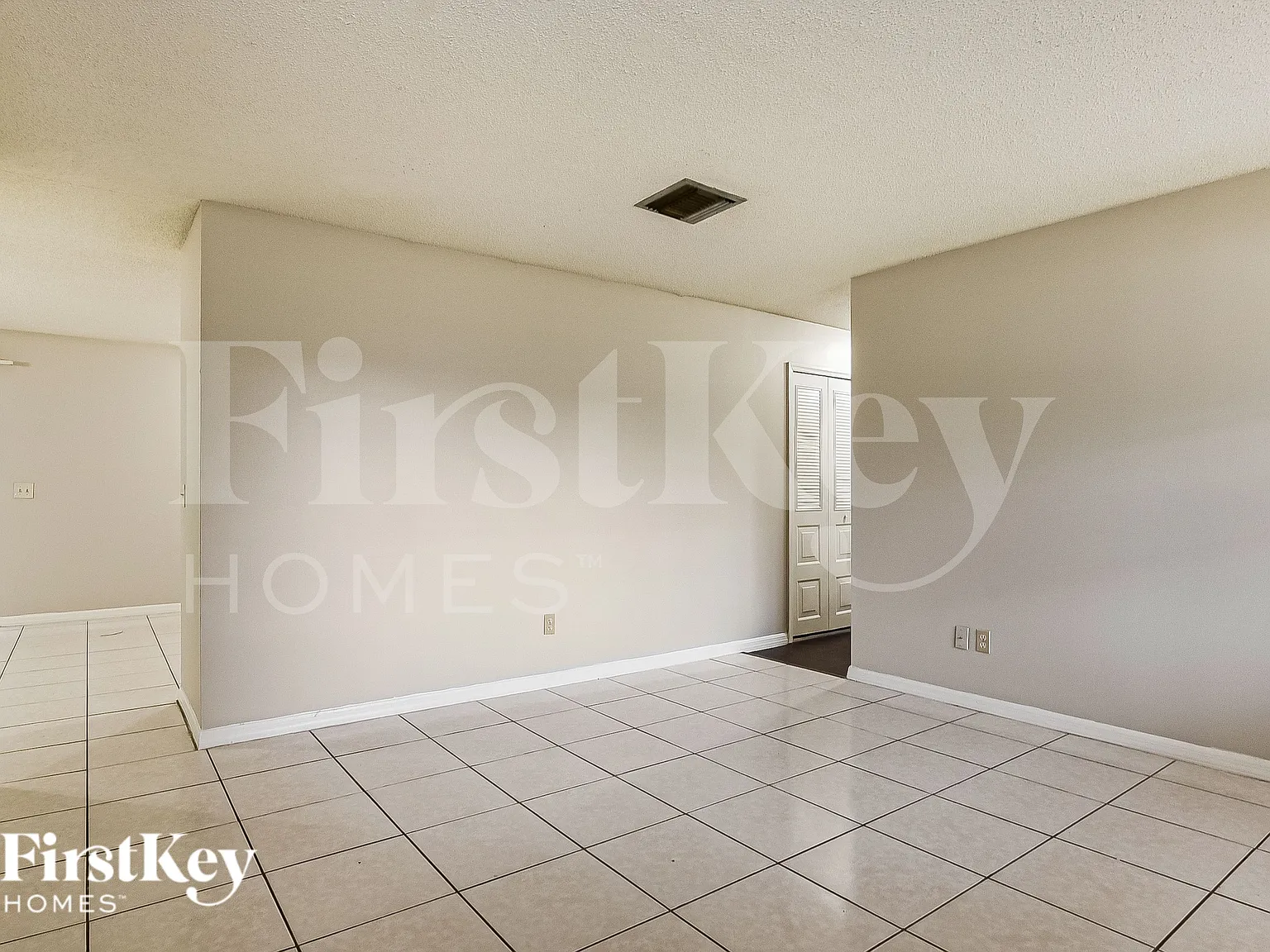 3 bed, 2.0 bath, 1241 sqft, $1,625 — Photo 3