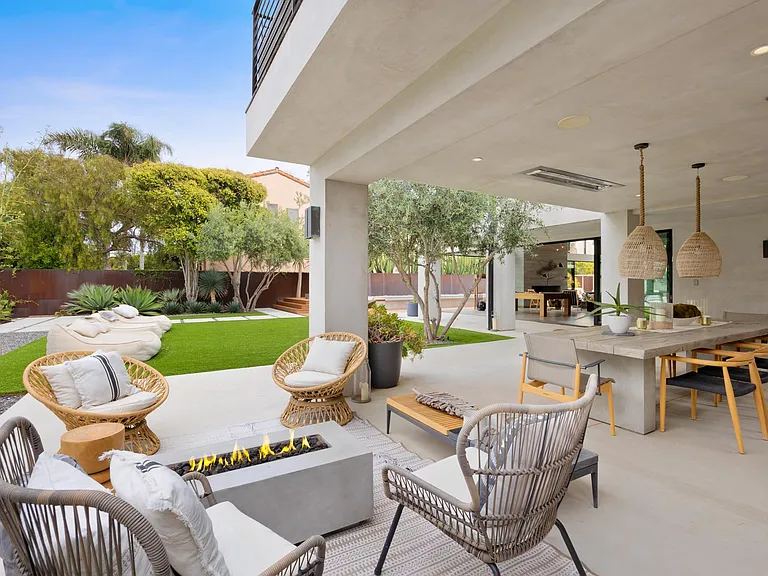 Gather around the firepit with your favorite beverage.