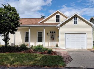 6421 Ashville Dr, Zephyrhills, FL 33542