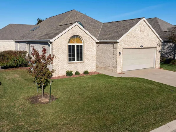 517 S Langlade Ct, Green Bay, WI 54301