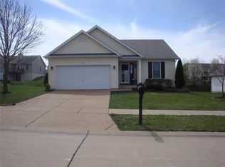 210 Schmittgens Dr, Wentzville, MO 63385