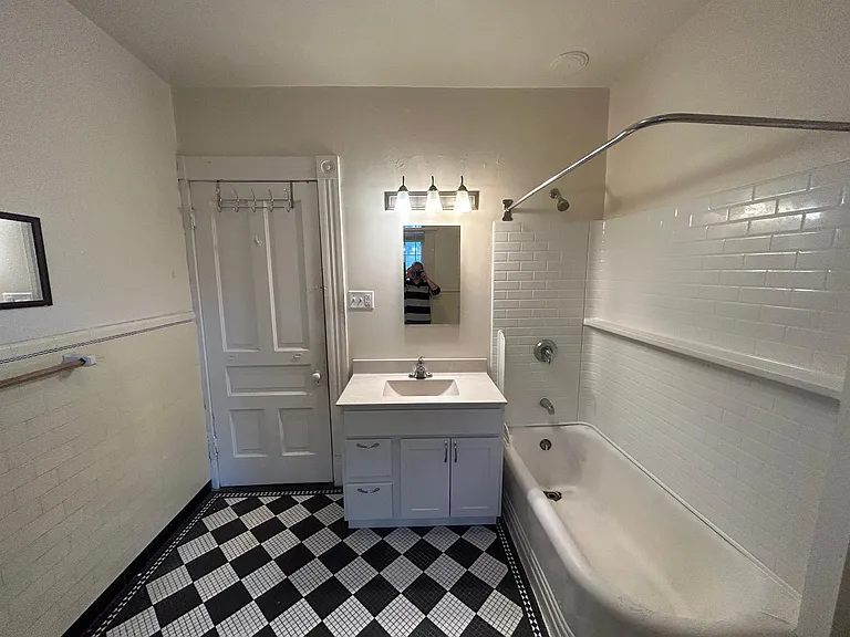 315 N Pinckney St #3 — Photo 11