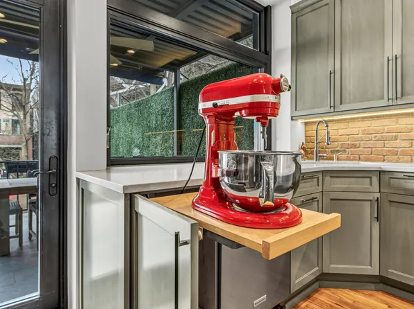 207 Huntington Street image 6 of 43