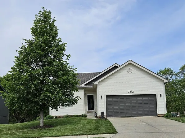 7512 S 101st St, La Vista, NE 68128