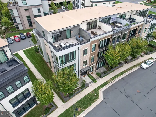 20440 Northpark Dr, Ashburn, VA 20147