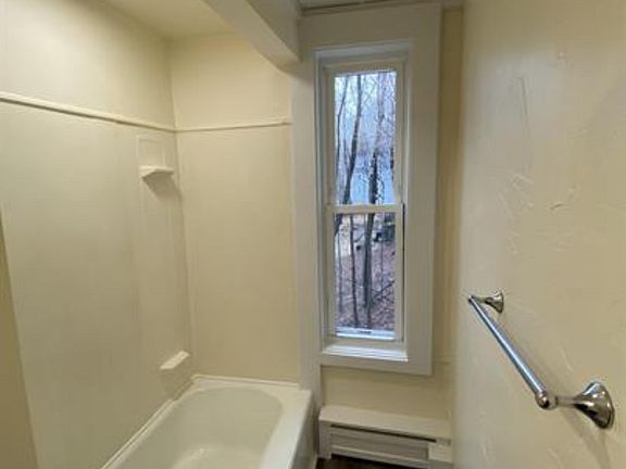 3rd image of 18 Nutting St APT 2