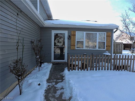 2nd image of 625 Song Bird St