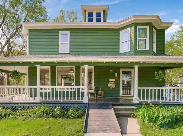 801 E Pearl St N, Harrisonville, MO 64701