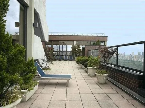 45 East 89th Street 32A image 14 of 14