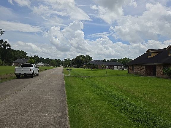 5th image of 208 Hedgeford Dr