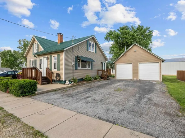 603 Williams St, Grand Mound, IA 52751