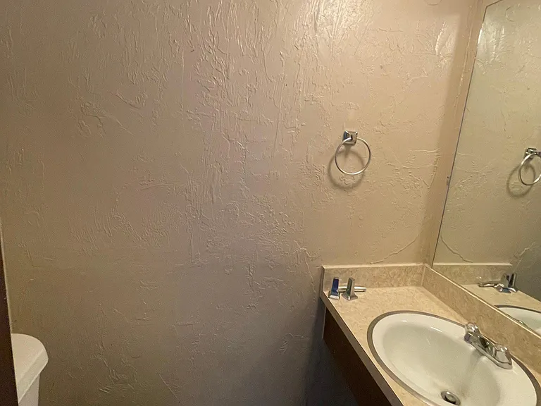 7634 S Youngs Blvd — Photo 12