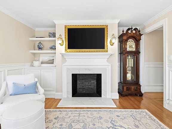 3rd image of 298 Main St APT 31