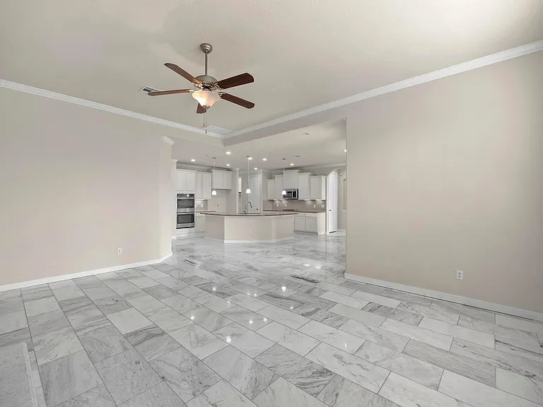 540 Blue Agave Ln — Photo 9