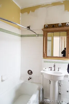 Rented by Washington Realty Corp. | media 44