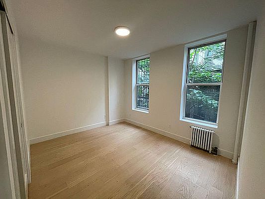 3rd image of 327 E 12th St APT 7