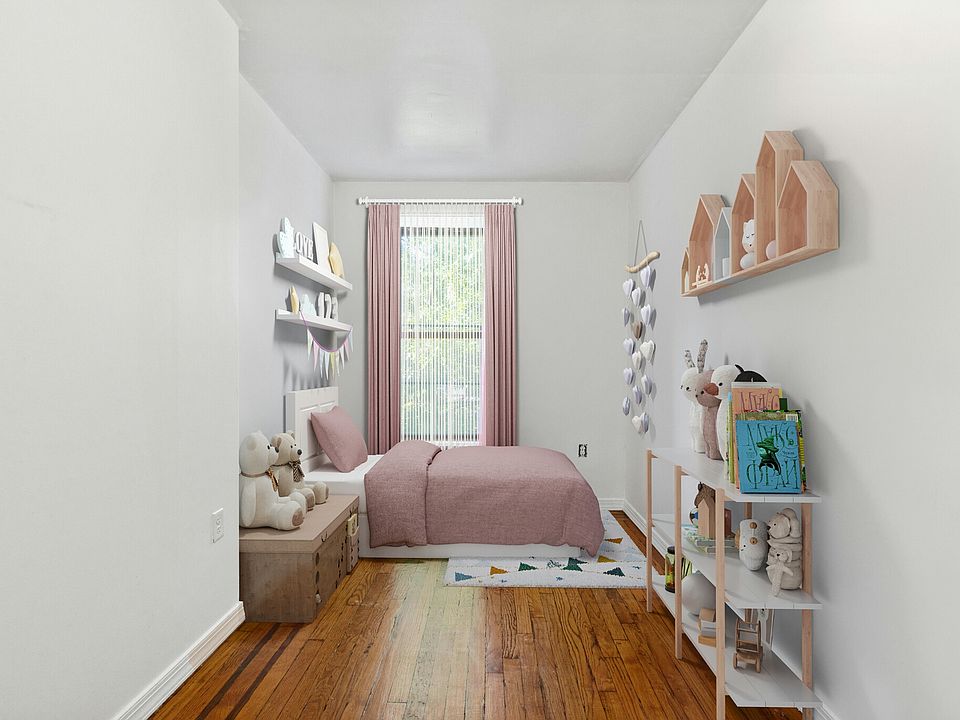 2nd image of 253 Vernon Ave #6