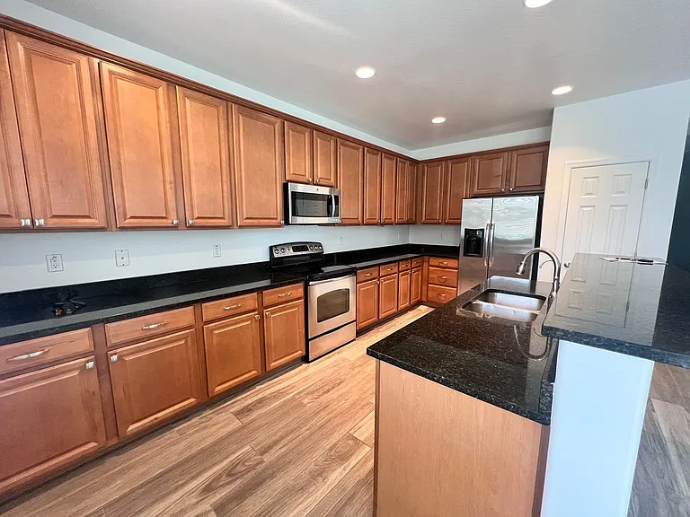 11045 E Starkey Ave — Photo 4