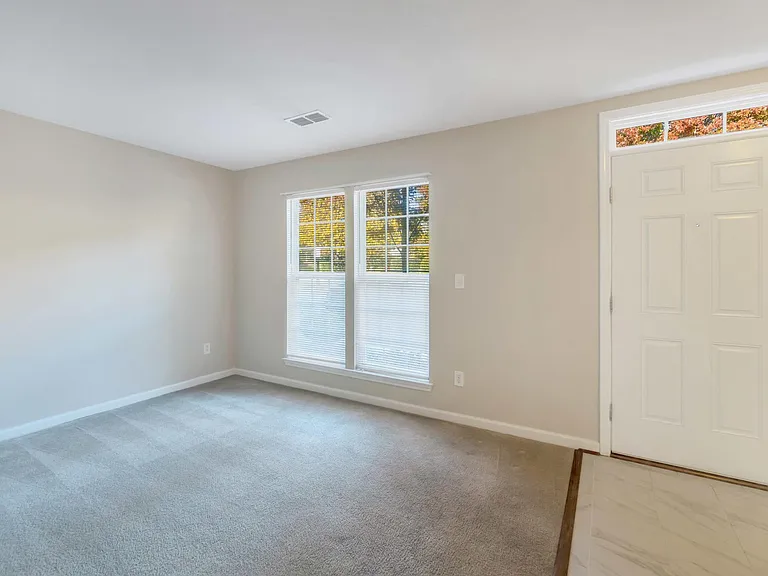 15744 Kensington Palace Ln — Photo 7