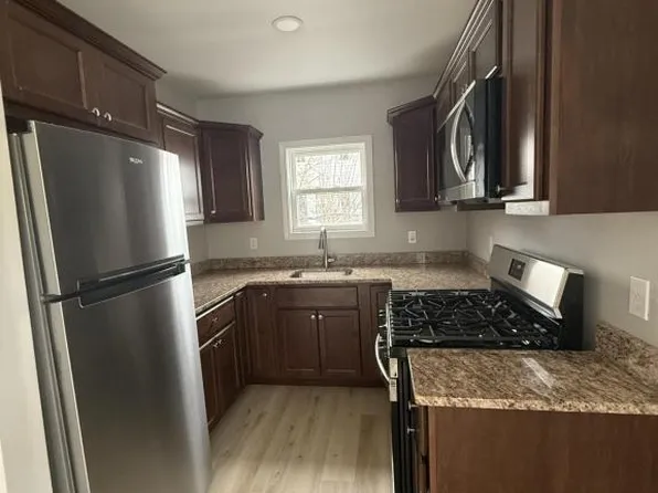 223 Davis St, Fall River, MA 02720