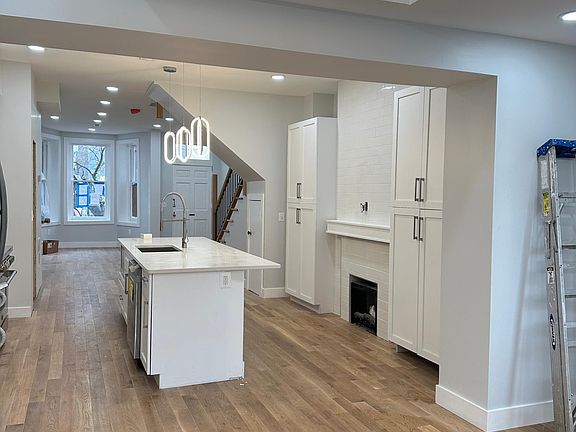 5th image of 3036 Cambridge Pl NW