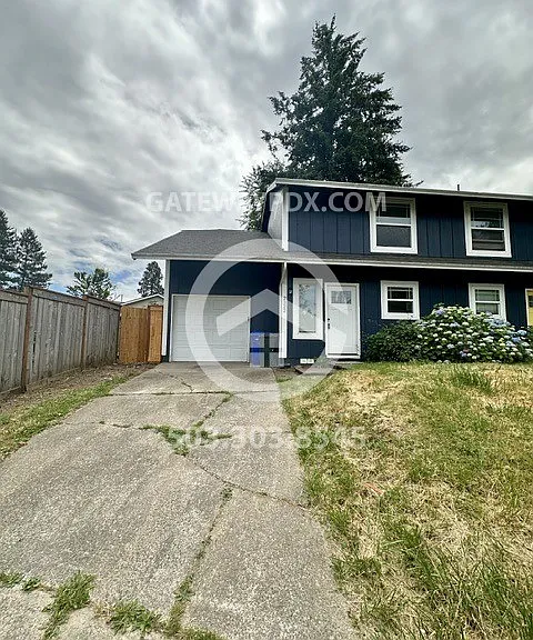 2322 SE 7th St — Photo 1