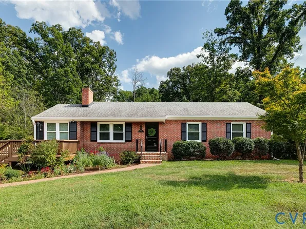 8715 McCaw Dr, North Chesterfield, VA 23235