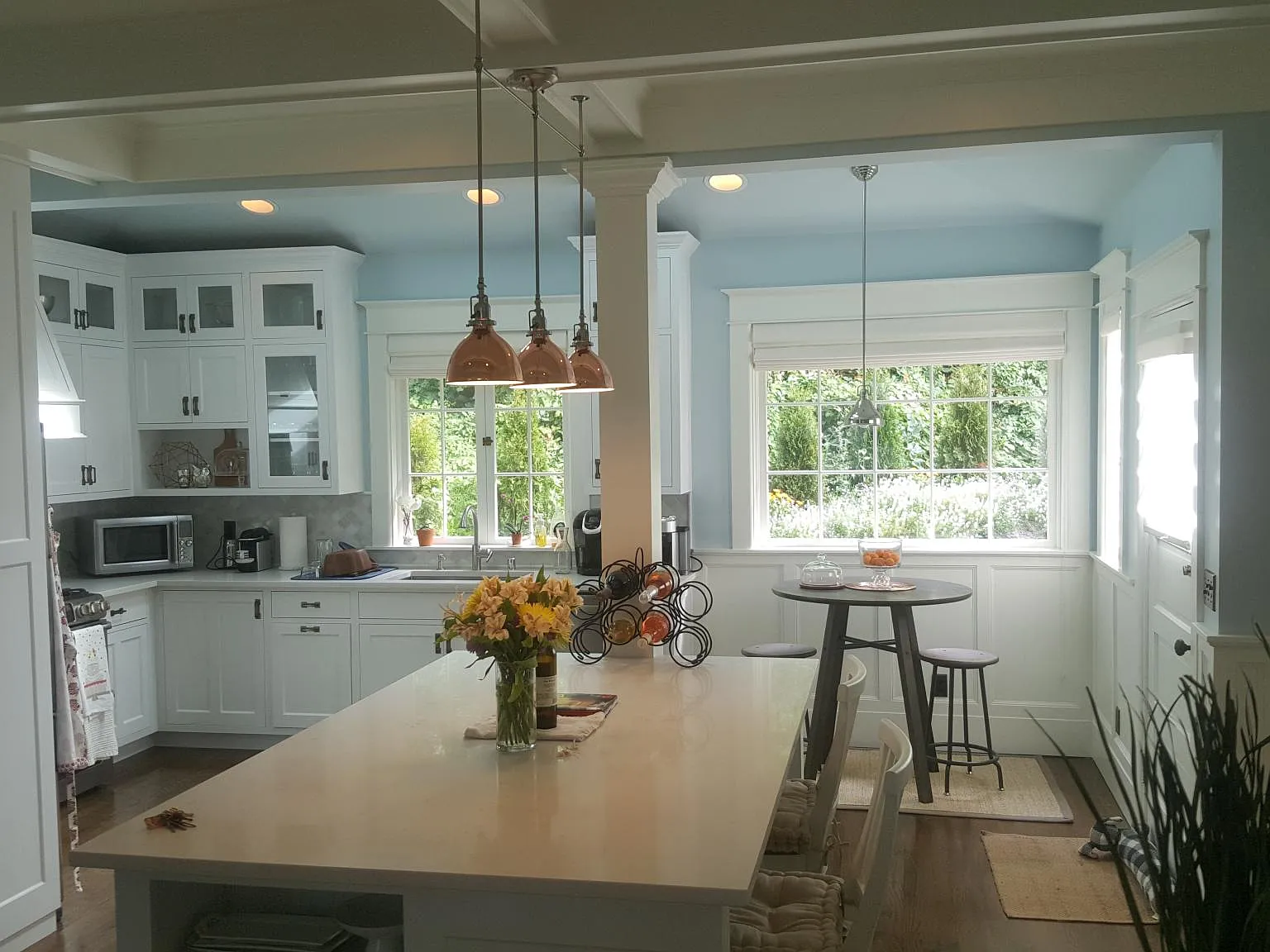 4866 Beach Dr SW — Photo 3
