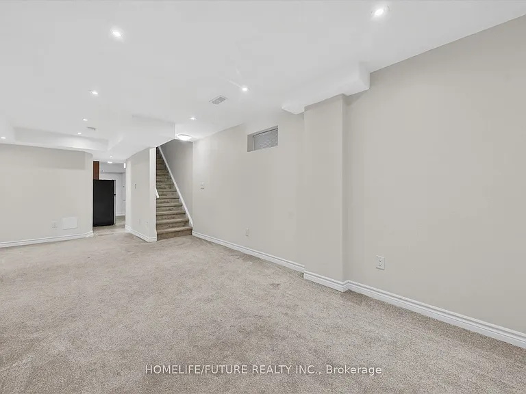70 Tozer Cres #BASEMENT — Photo 6