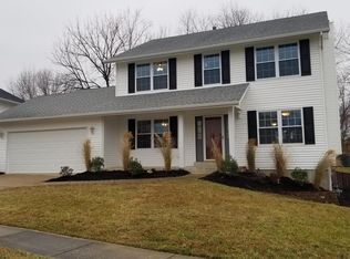 2104 Graystone Dr, Saint Charles, MO 63303