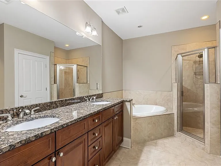 3662 Ashford Creek Vw — Photo 9