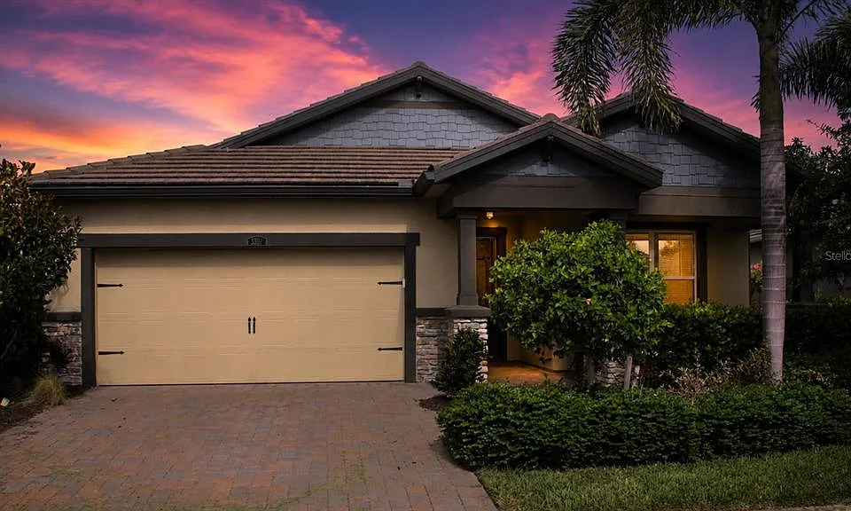 5826 Long Shore Loop