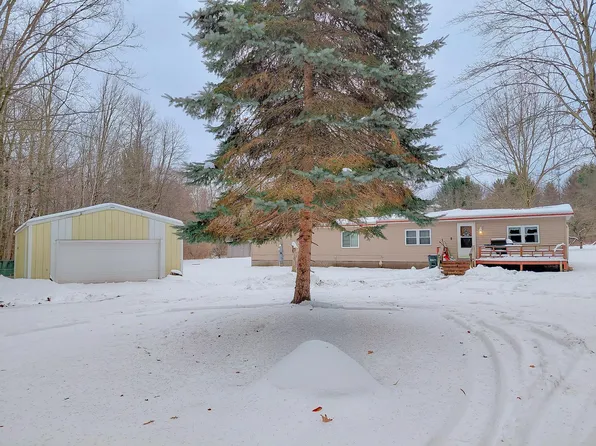 2240 E Haskell Lake Rd, Harrison, MI 48625