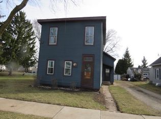 2106 Ashland St, Oshkosh, WI 54901
