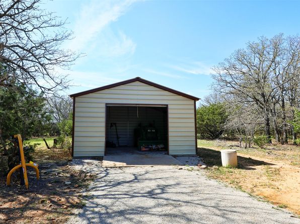 4909 Barton Chapel Rd, Jacksboro, TX 76458