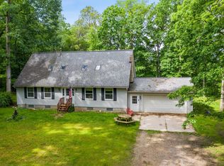 3160 E Rattalee Lake Rd, Holly, MI 48442