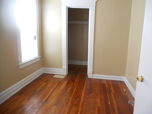 5th image of 907 Turner Ave NW #2
