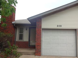 209 E Greenwood St, Springfield, MO 65807