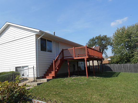 3rd image of 3531 Marseilles Ln