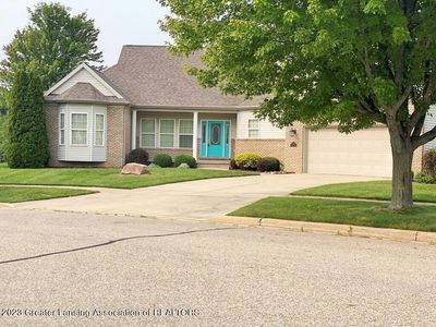 984 Pennine Ridge Way, Grand Ledge, MI, 48837
