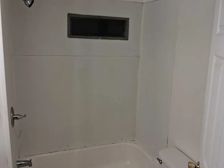 239 N Park Ave #8 — Photo 8