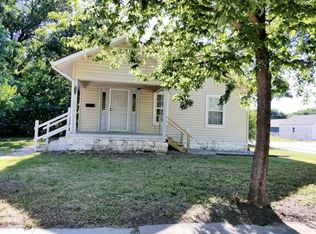1047 N Estelle St, Wichita, KS 67214