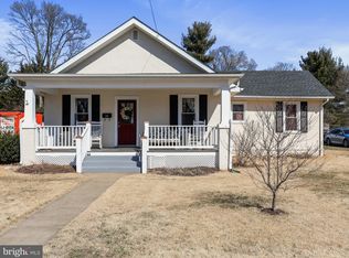 230 Walnut St, Berryville, VA 22611