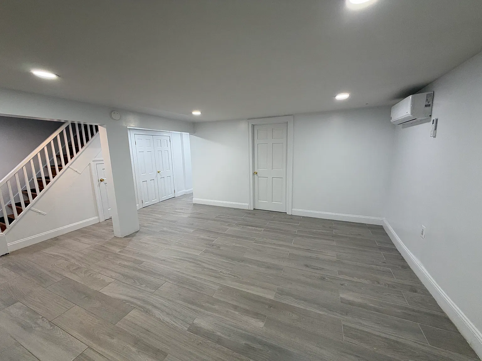 3 bed, 1050 sqft, $2,495 — Photo 4