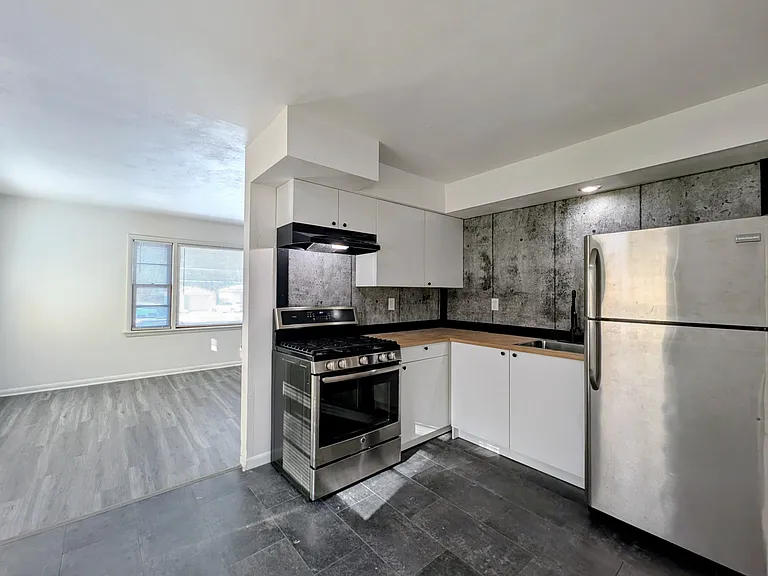 5003 Tamery Ln #4 — Photo 4