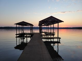 695 Sunset Beach Rd, Florence, AL 35633