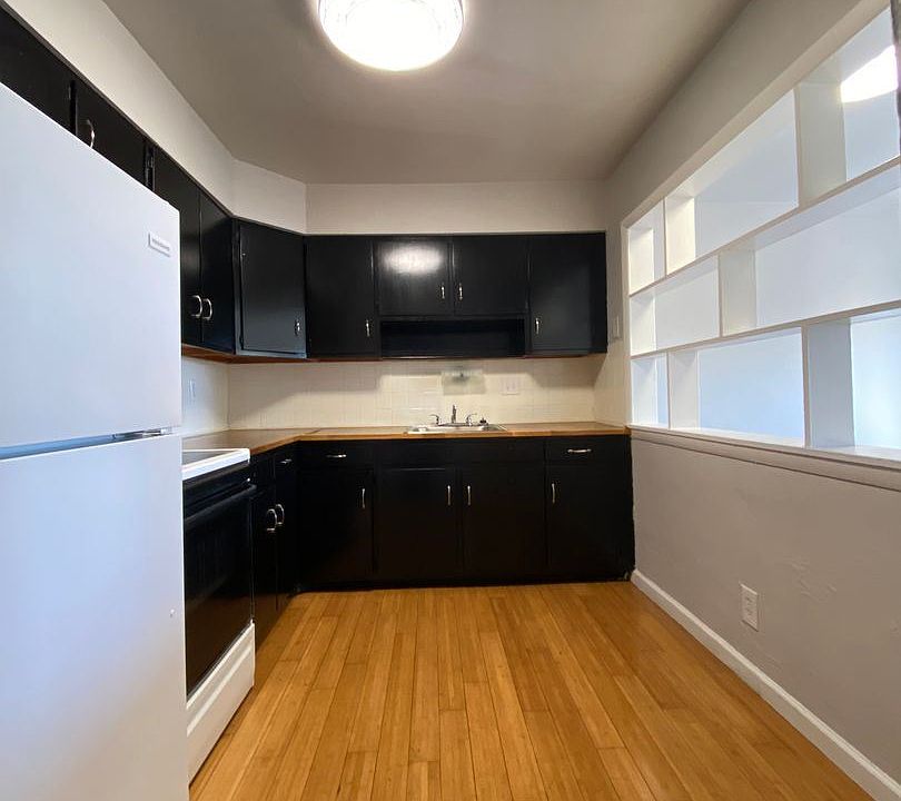 1st image of 4250 Miami St APT 10